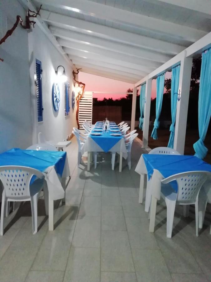 B&B And Home Restaurant La Casa Del Pescatore SantʼAnna Arresi エクステリア 写真